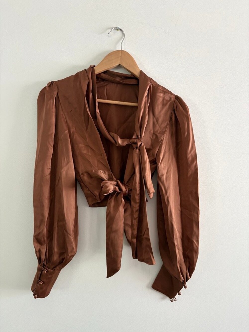 Aritzia Wilfred Leigh Blouse High Shine Backless Satin Brown Copper Size XS - Picture 5 of 8